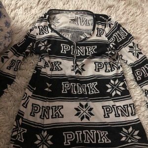 vs pink shirt / dress